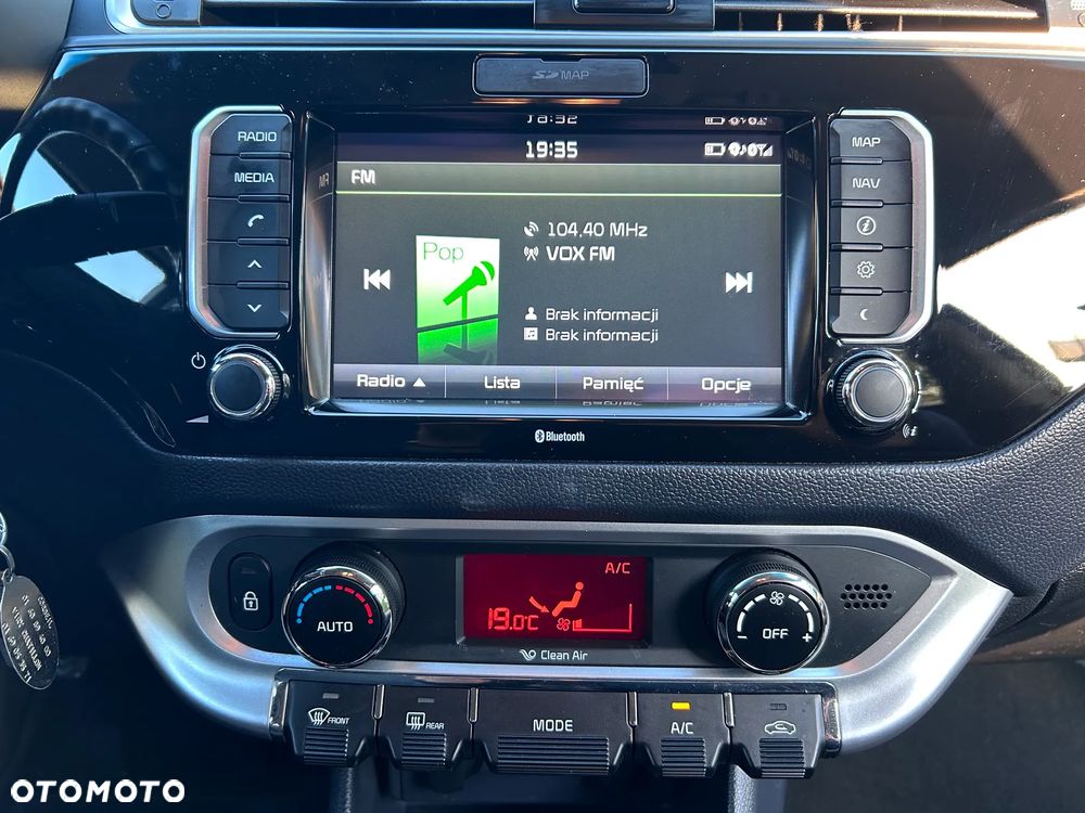 Kia Rio 1.2 XL Business Line - 10