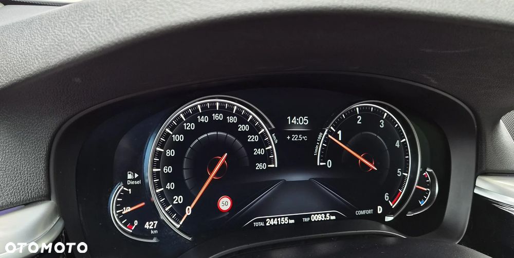 BMW Seria 5 520d Efficient Dynamics Edition Sport Line - 34
