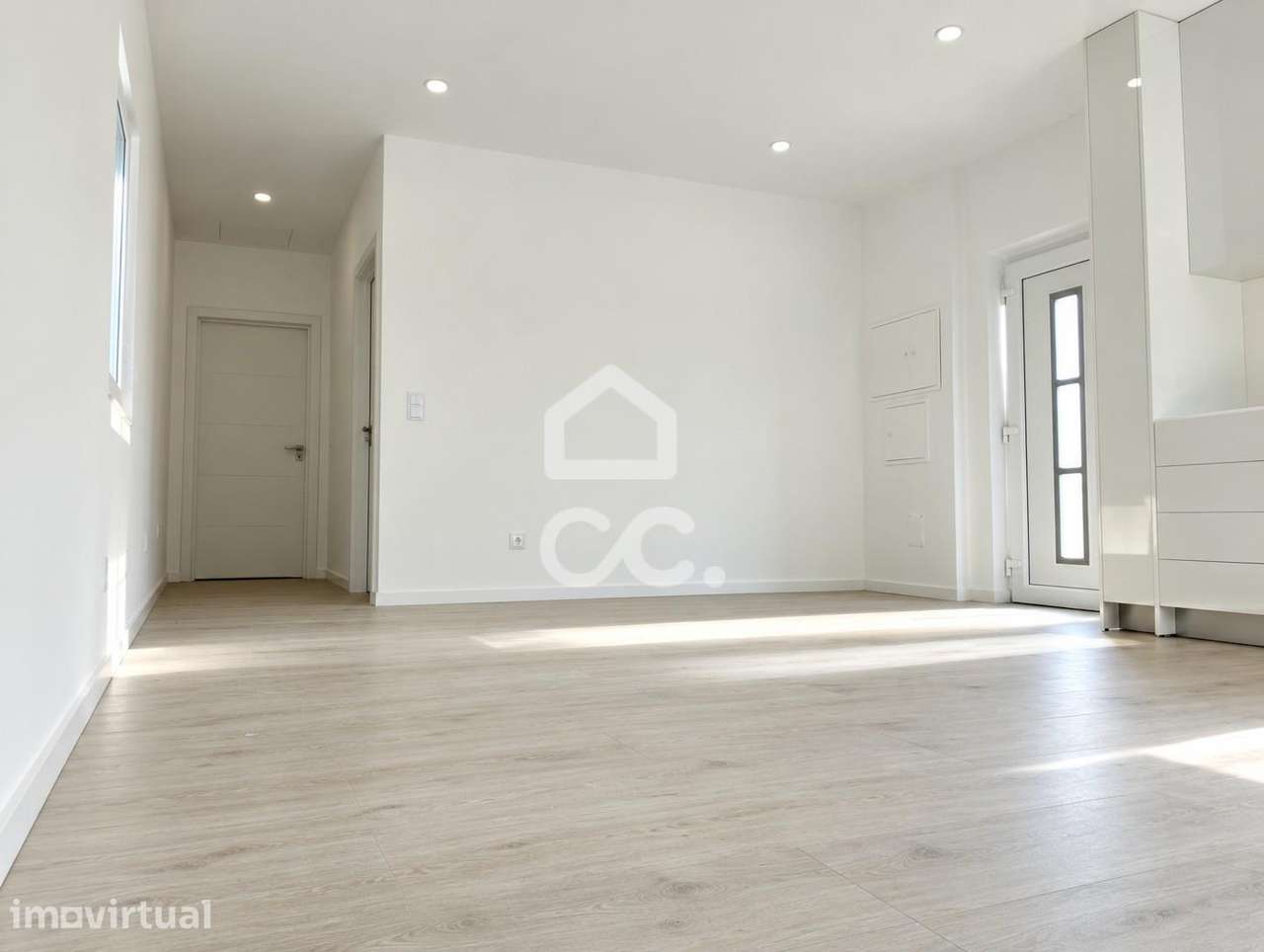 Moradia T2 Remodelada, Columbeira, Bombarral - Grande imagem: 4/15