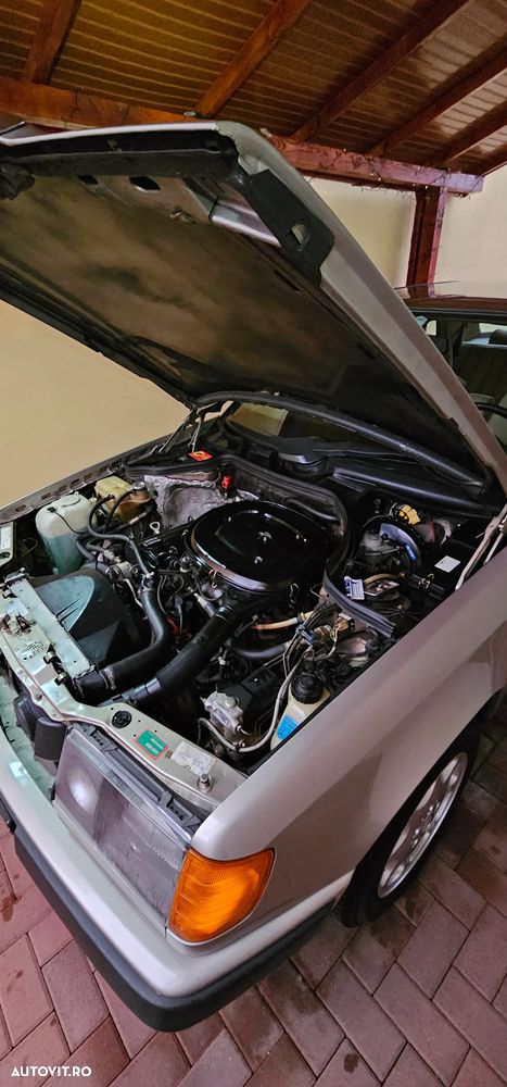 Mercedes-Benz W124 - 12