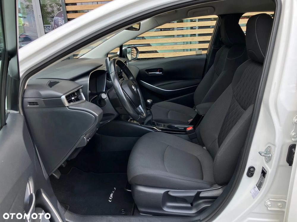 Toyota Corolla 1.5 Comfort - 29