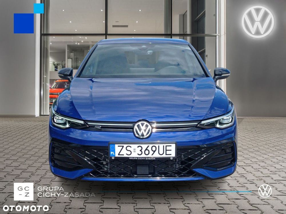 Volkswagen Golf - 8