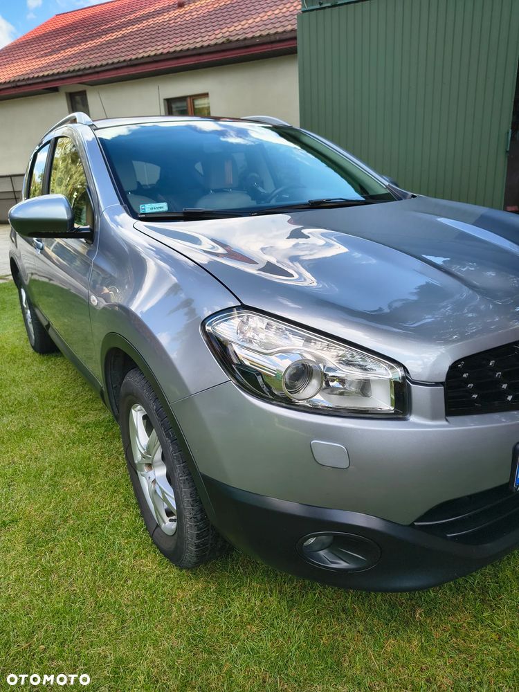 Nissan Qashqai - 2