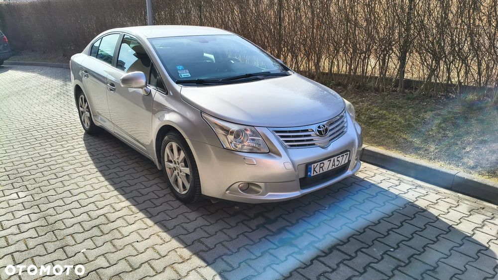 Toyota Avensis 1.8 Sol plus - 11