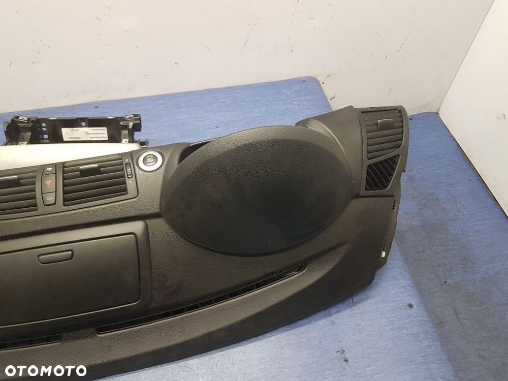 BMW 1 E81 LIFT DESKA ROZDZIELCZA - 8