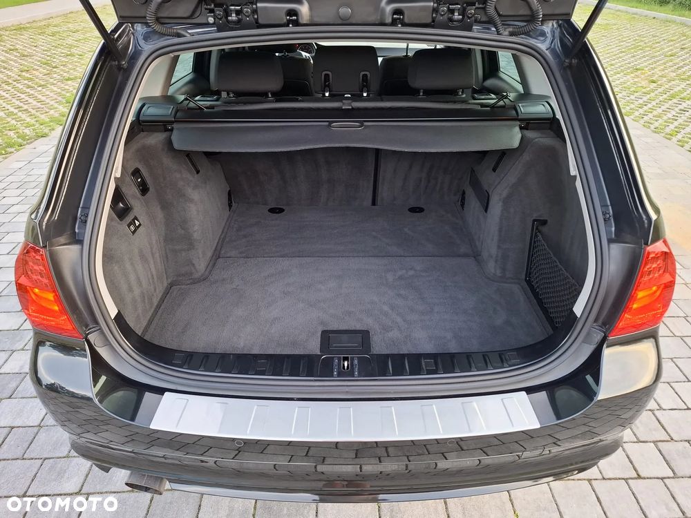 BMW Seria 3 318i - 17