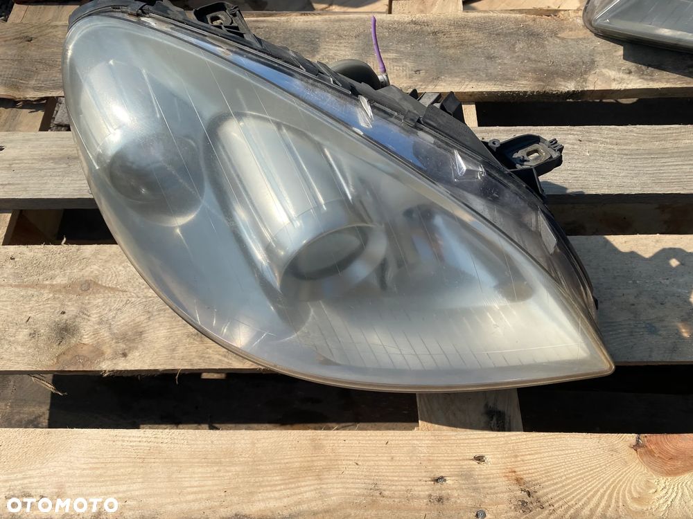 LAMPA PRZÓD PRZEDNIA PRAWA MERCEDES A169 W245 A1698201861 - 1