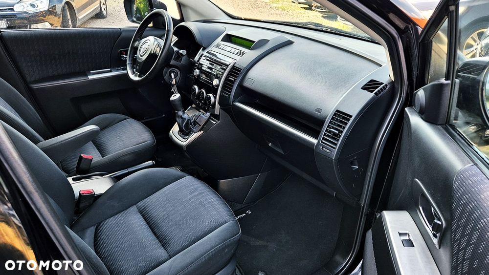 Mazda 5 2.0 Exclusive + - 33