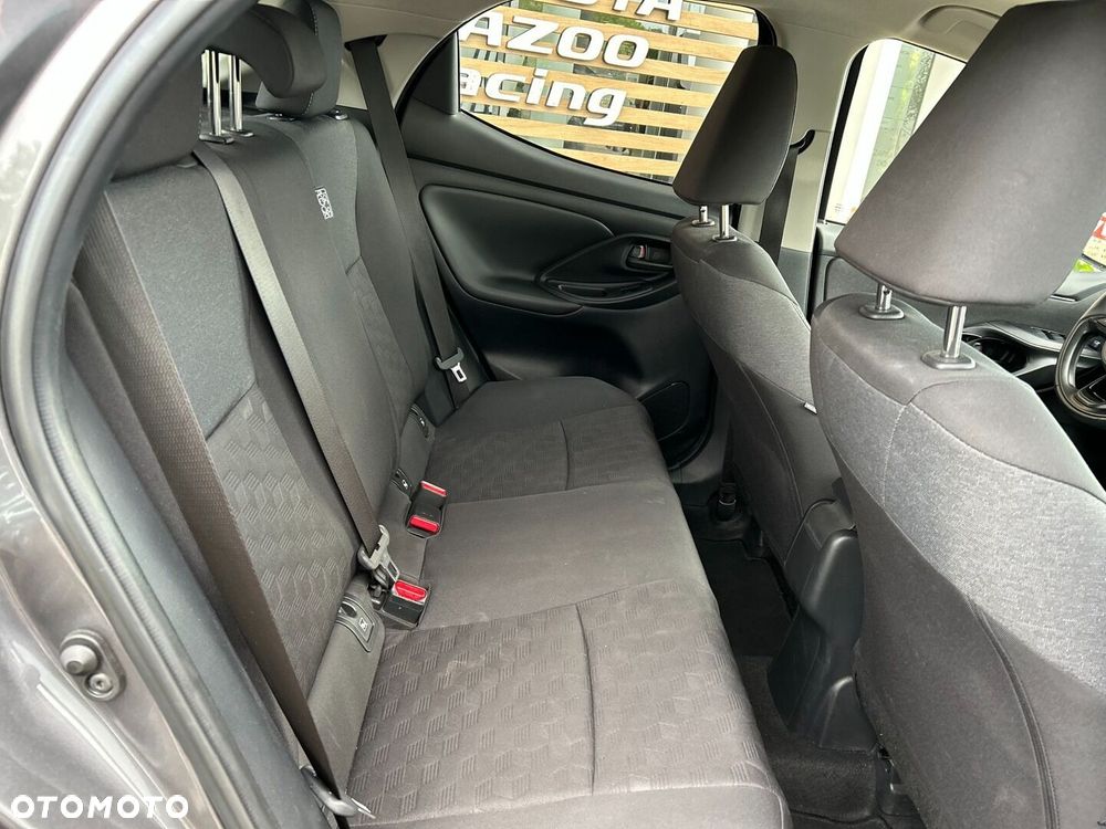 Toyota Yaris Hybrid 1.5 Style - 22