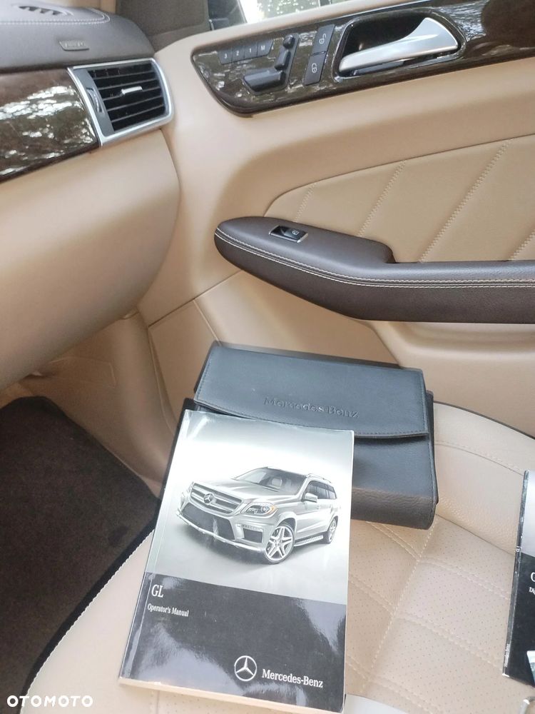 Mercedes-Benz GL 400 4Matic 7G-TRONIC - 12