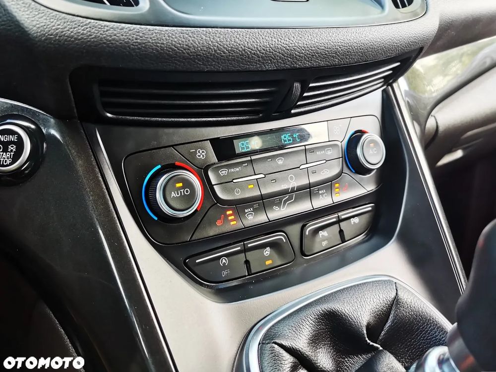 Ford Kuga 1.5 EcoBoost 2x4 Titanium - 15