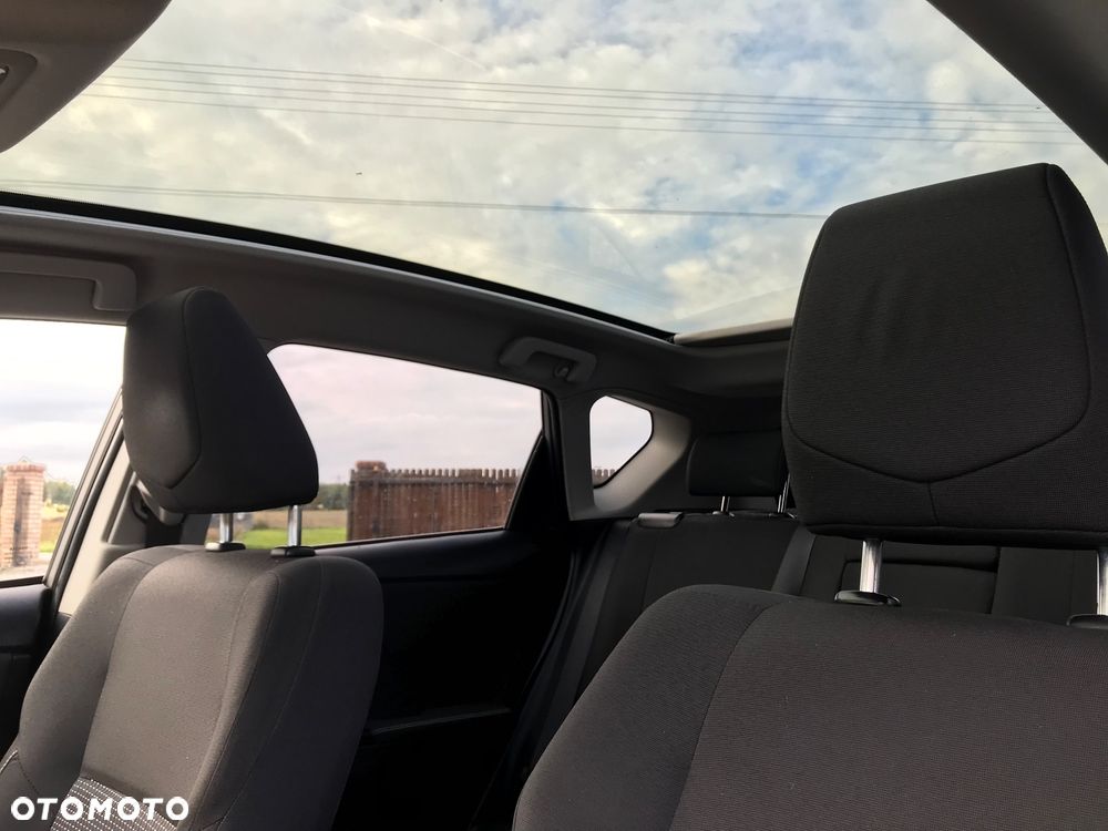 Toyota Auris - 13