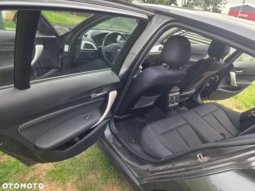 BMW Seria 1 116d DPF - 14