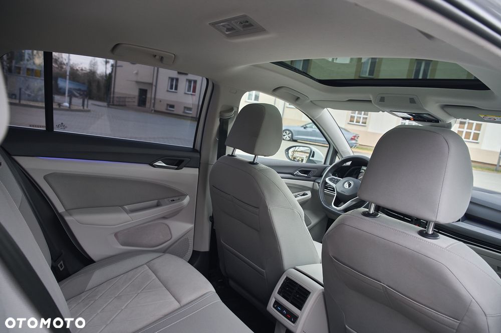 Volkswagen Golf 1.5 TSI BMT Evo Highline DSG - 29