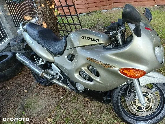 Suzuki GSX - 3