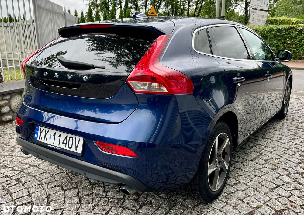 Volvo V40 D4 Drive-E Ocean Race - 10