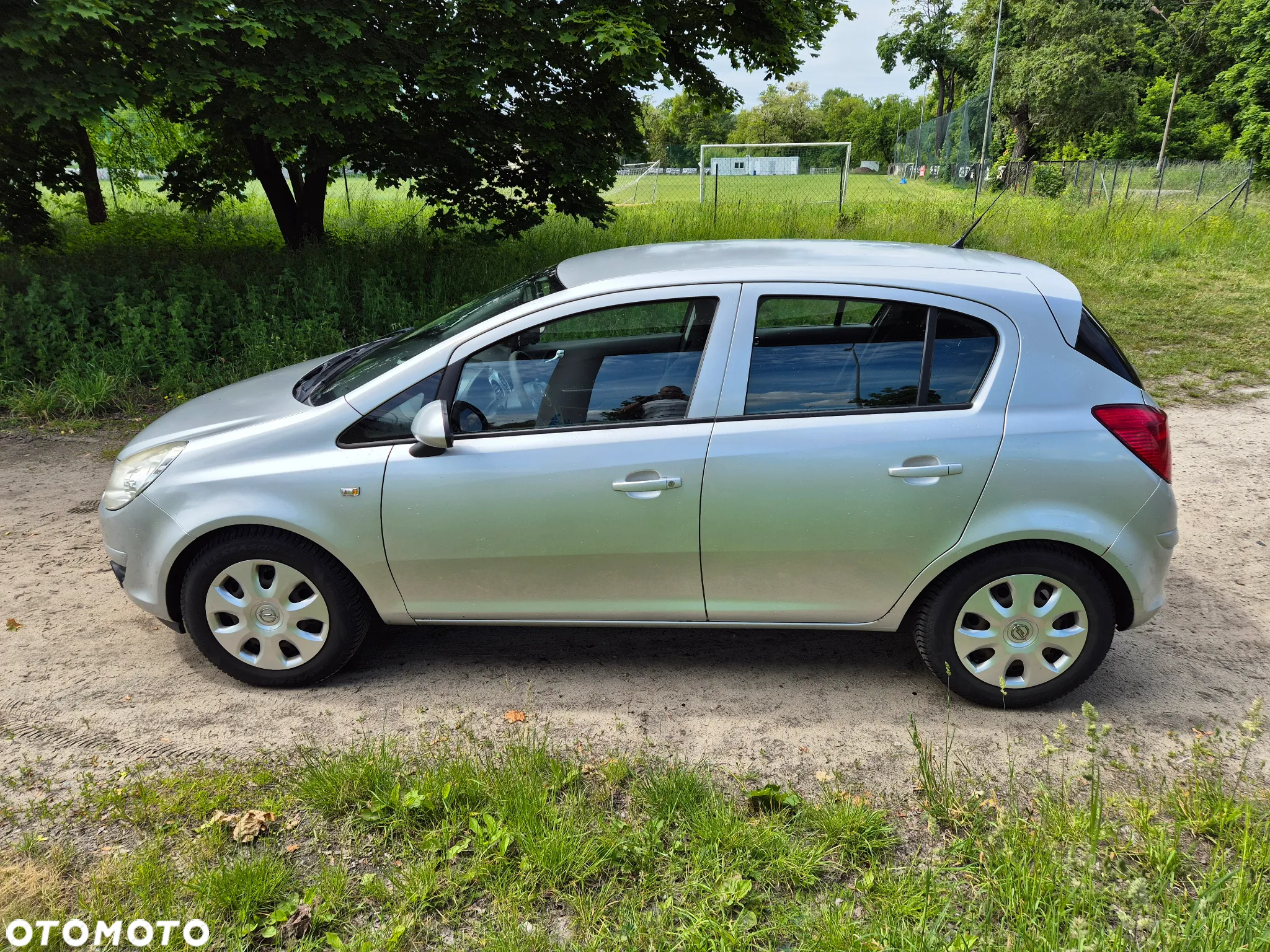 Opel Corsa 1.4 16V Enjoy - 4