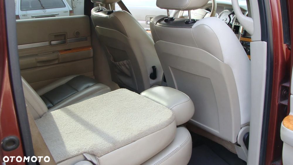 Chrysler Aspen 5.7 Limited AWD - 13