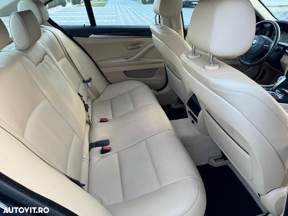 BMW Seria 5 520d Aut. Edition Fleet - 25