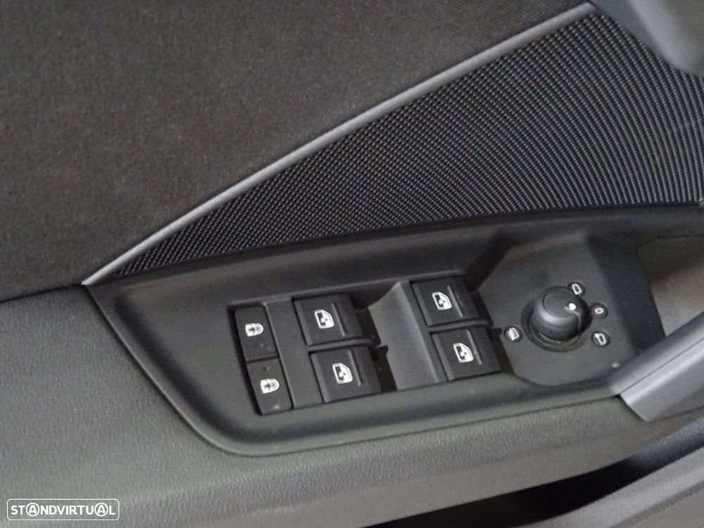 Audi A3 Limousine 30 TDI Advanced - 10