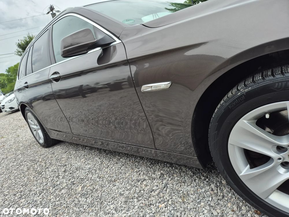 BMW Seria 5 520d - 22