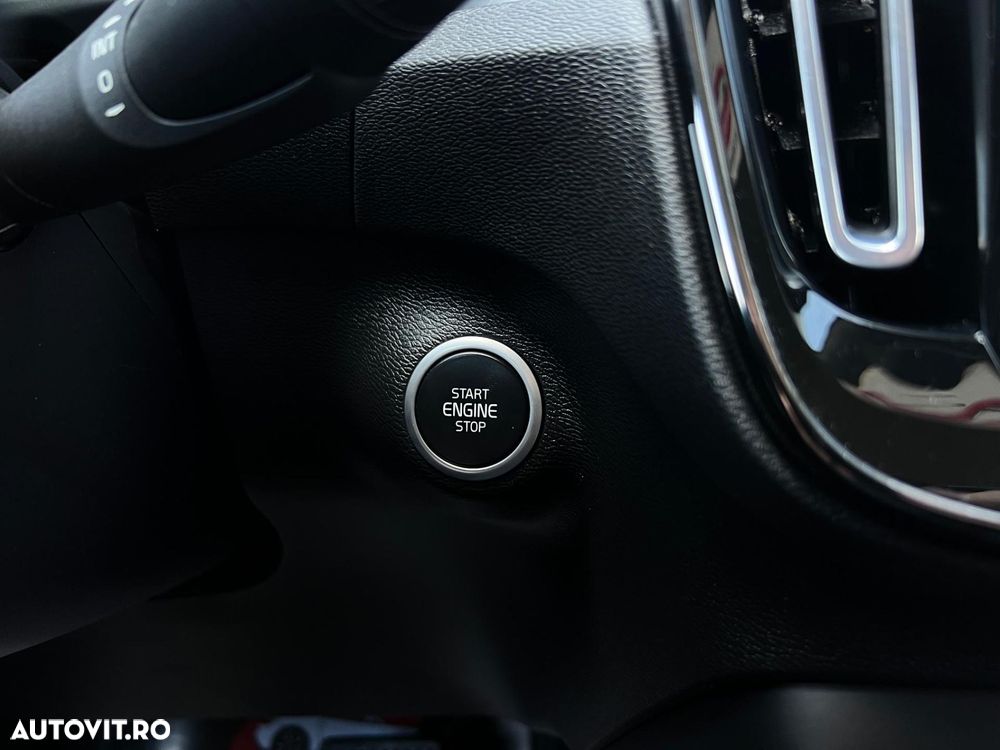 Volvo XC 40 - 18