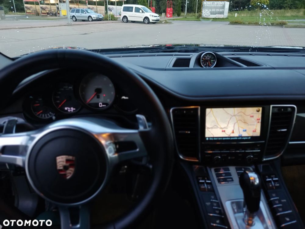 Porsche Panamera 4S PDK - 19