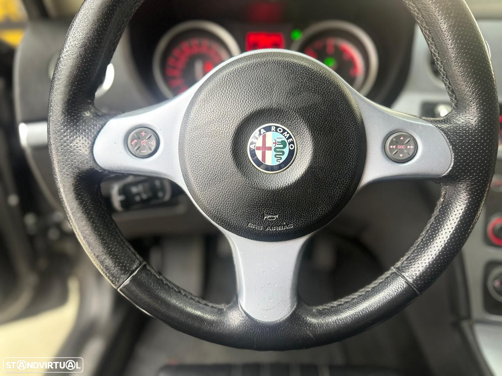 Alfa Romeo 159 Sportwagon 1.9 JTDm 16V Sportiva - 23