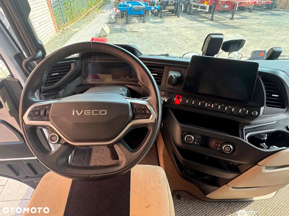 Iveco S-WAY - 8