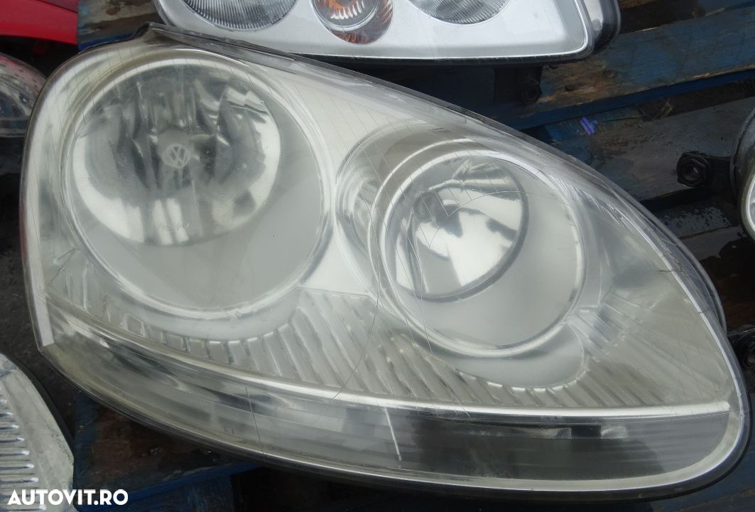Far dreapta Volkswagen Golf 5 din 2008 volan pe stanga - 1