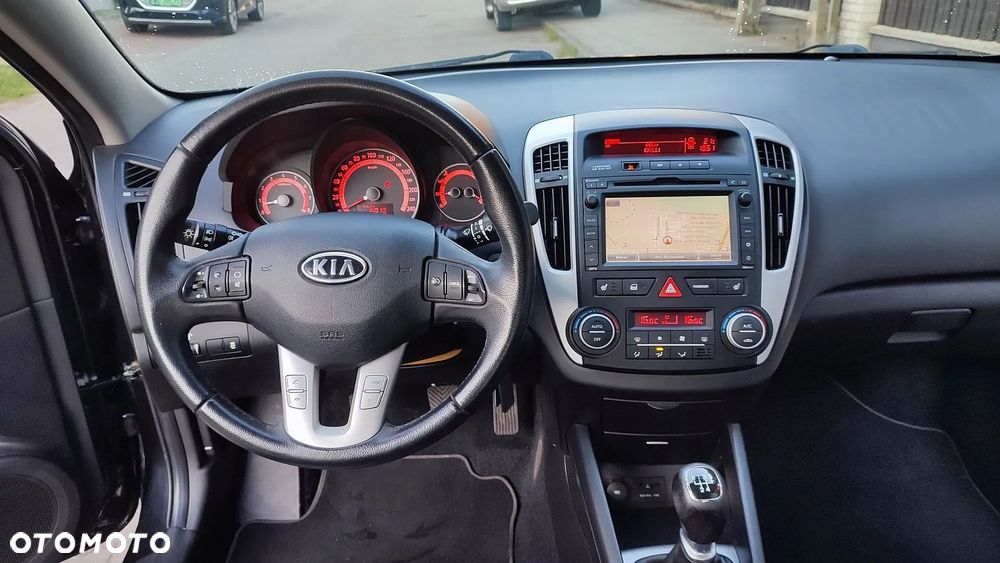 Kia ProCeed 1.4 CVVT Dream-Team Edition - 6