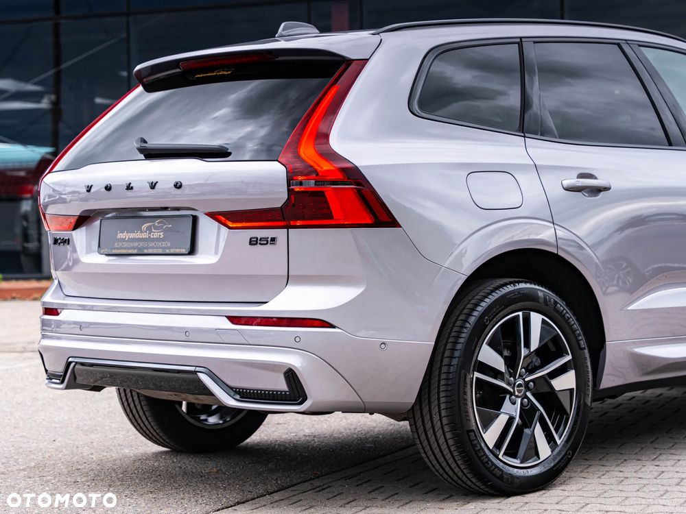 Volvo XC 60 B5 B AWD Plus Dark - 14