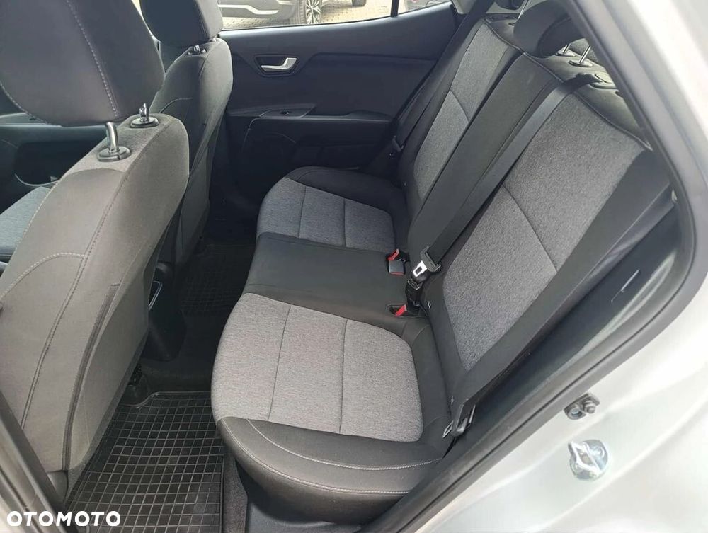 Kia Stonic 1.2 M - 9