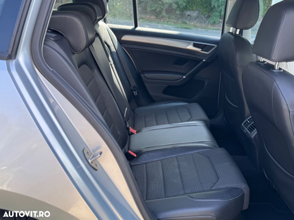 Volkswagen Golf - 7