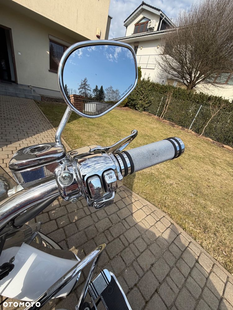 Harley-Davidson Softail Deluxe - 8