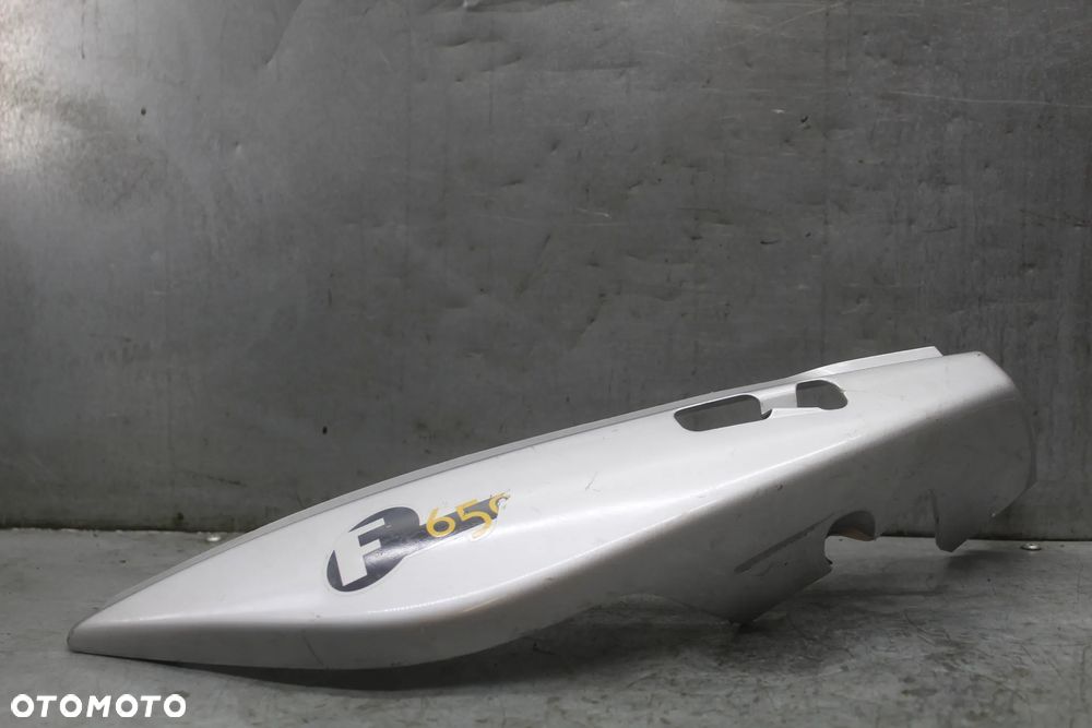 BMW F 650 CS ABS 04r bok boczek tył tylny ogon lewy - 2