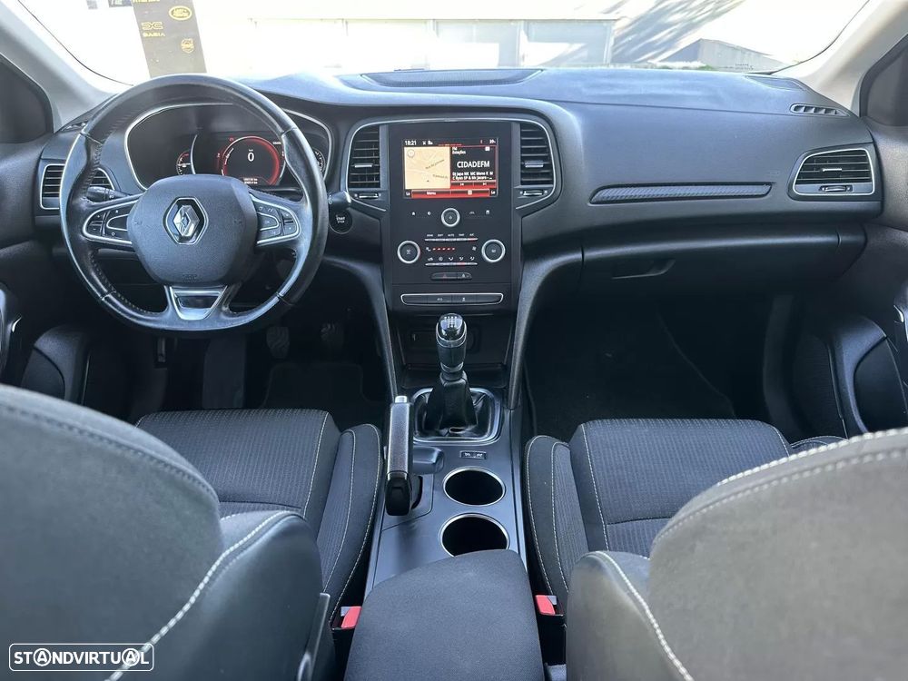 Renault Mégane Sport Tourer - 28