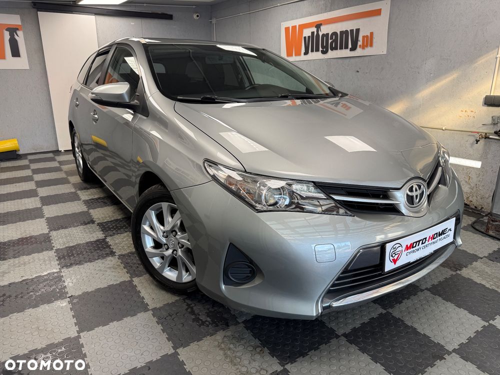 Toyota Auris - 4