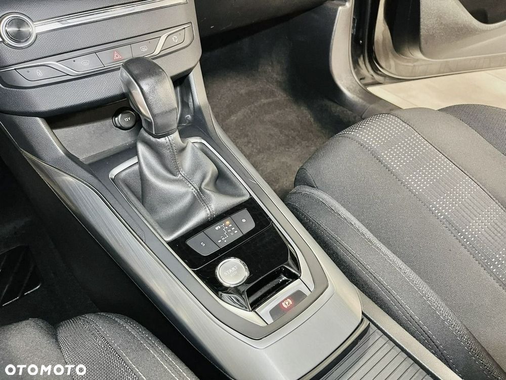 Peugeot 308 - 23