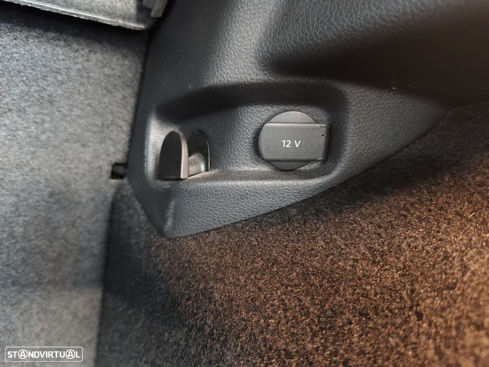 VW Golf 1.0 TSI Confortline DSG - 16