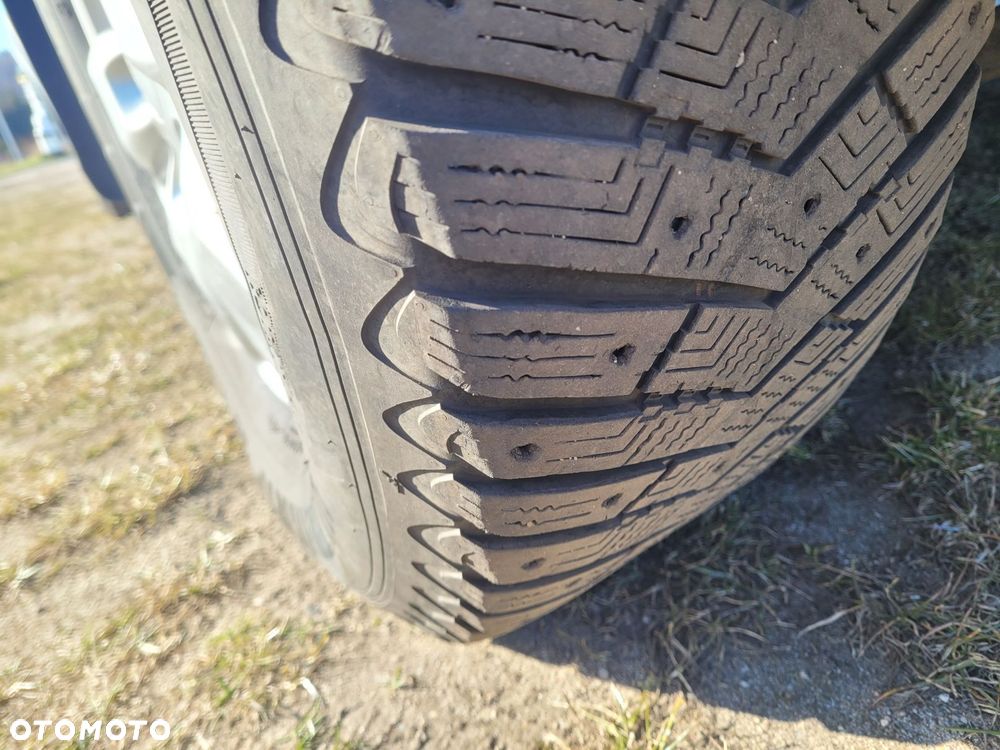 Ford Ranger XLT - 11