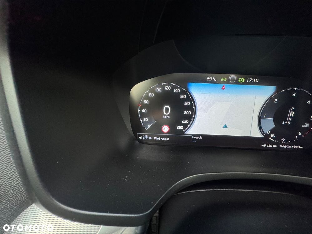 Volvo V60 D3 R-Design - 37
