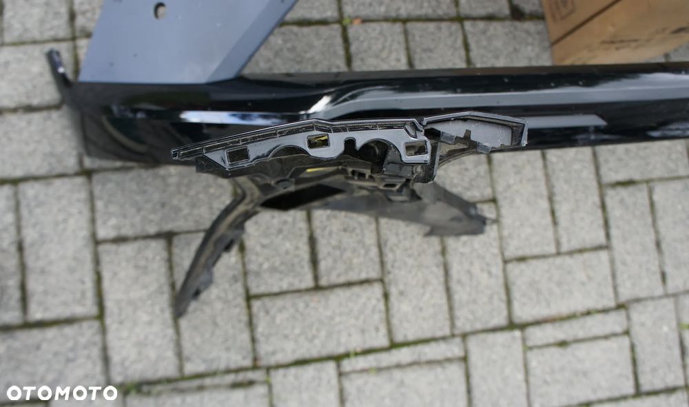 PRZEDNI ZDERZAK RENAULT MEGANE E-TECH  E TECH - 8
