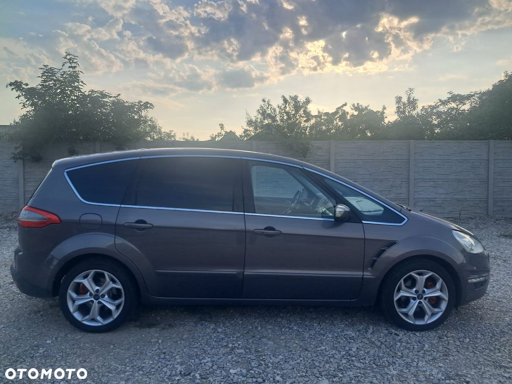Ford S-Max - 21