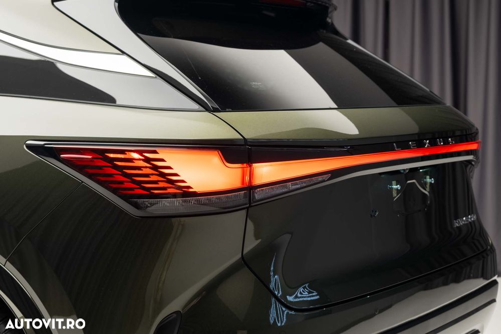 Lexus Seria RX 450h+ E-Four PHEV Luxury - 39