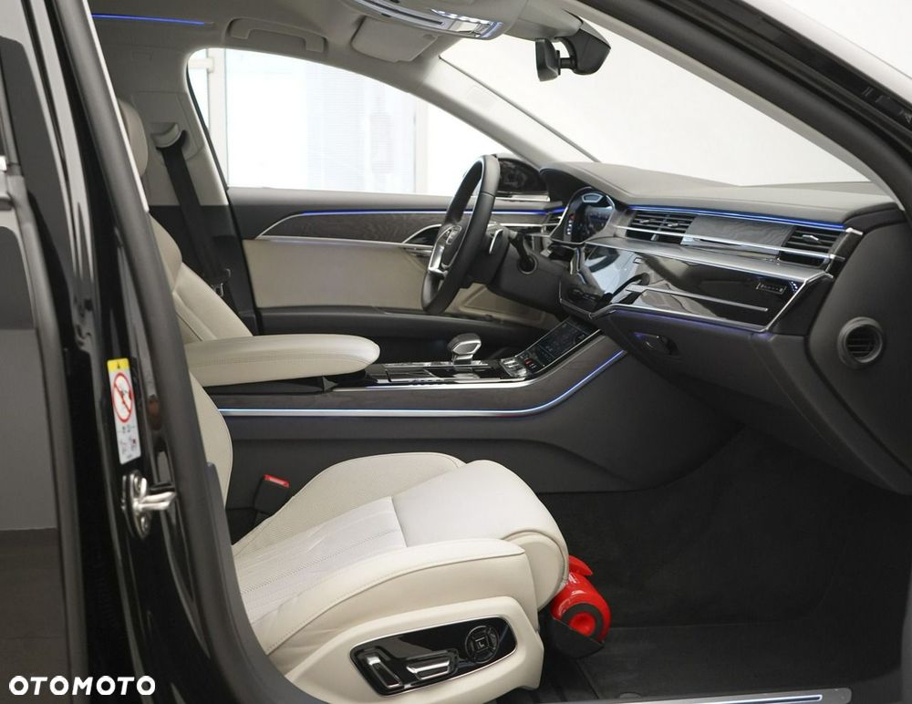 Audi A8 - 24