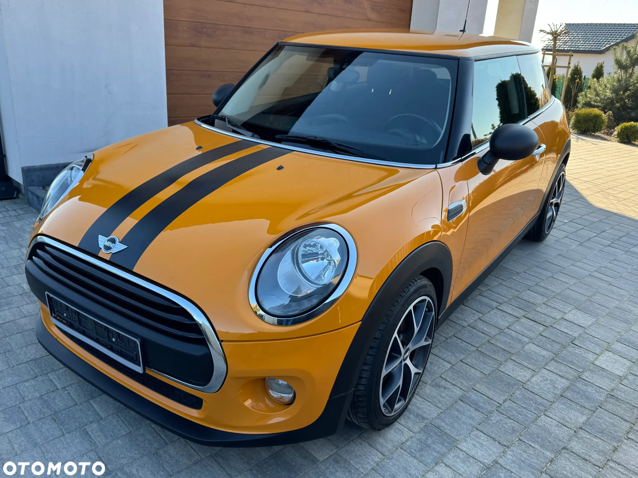 MINI ONE - 4