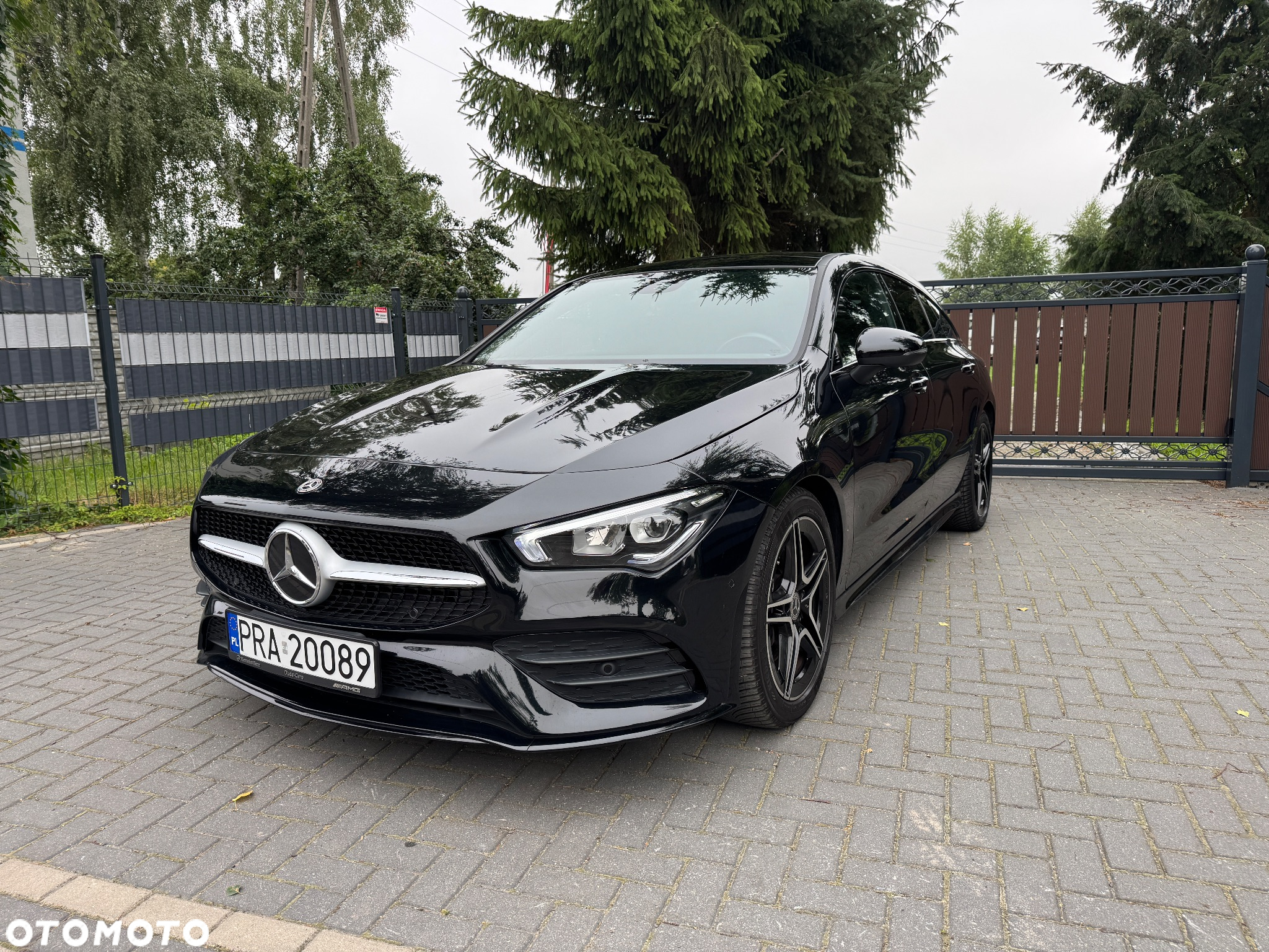 Mercedes-Benz CLA 200 d Shooting Brake 8G-DCT Edition AMG Line - 2