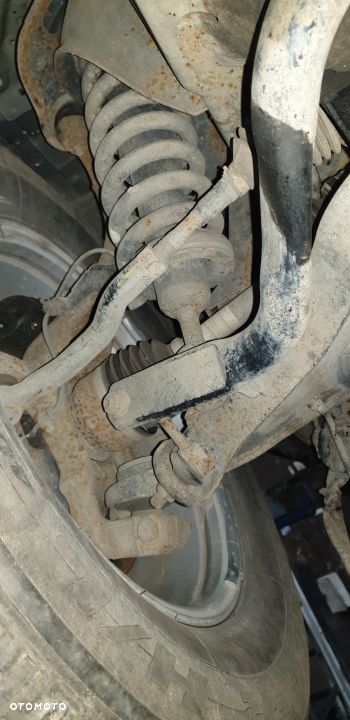 NISSAN NAVARA V6 2012 MOSTY INNE ŚRUBA - 3
