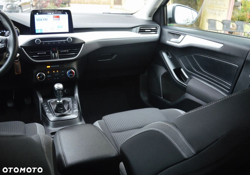 Ford Focus - 27